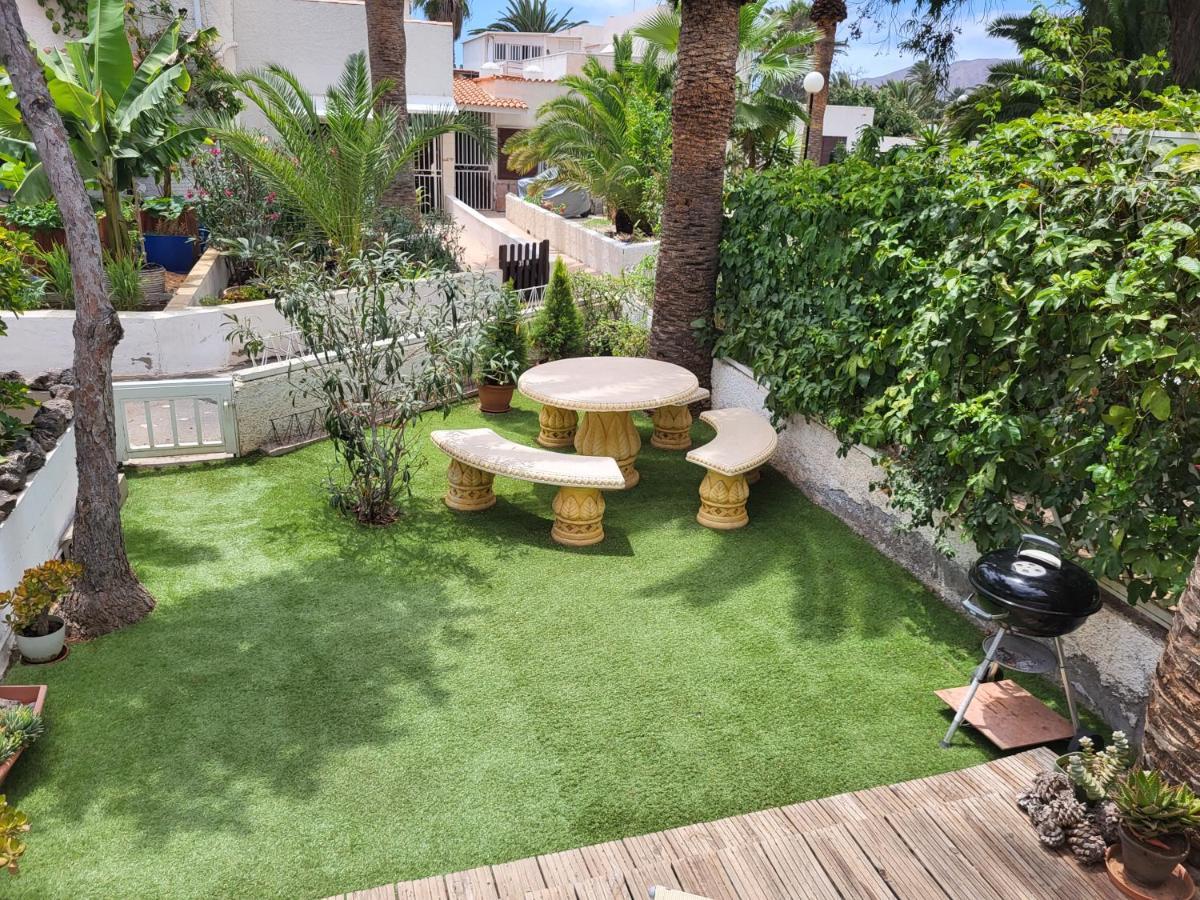 ארונה Studio With Garden מראה חיצוני תמונה